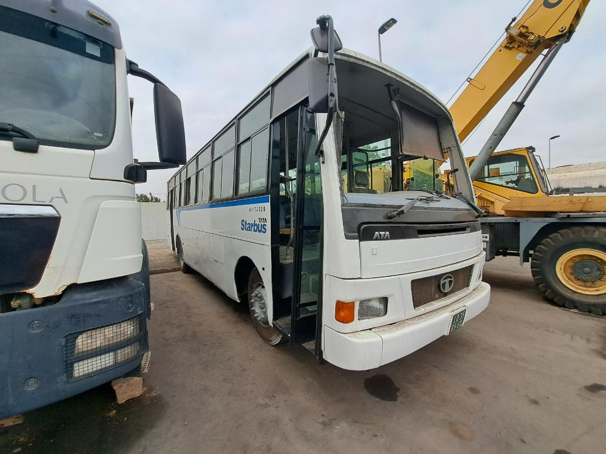 Autocarro TATA de 60 a 69 Lugares  · Viana — imagen 11
