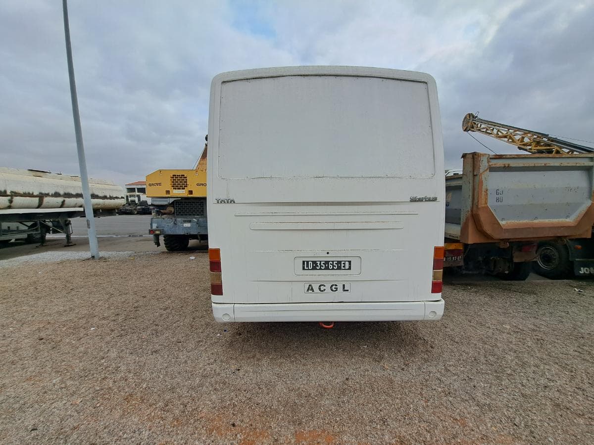Autocarro TATA de 60 a 69 Lugares  · Viana — imagen 6