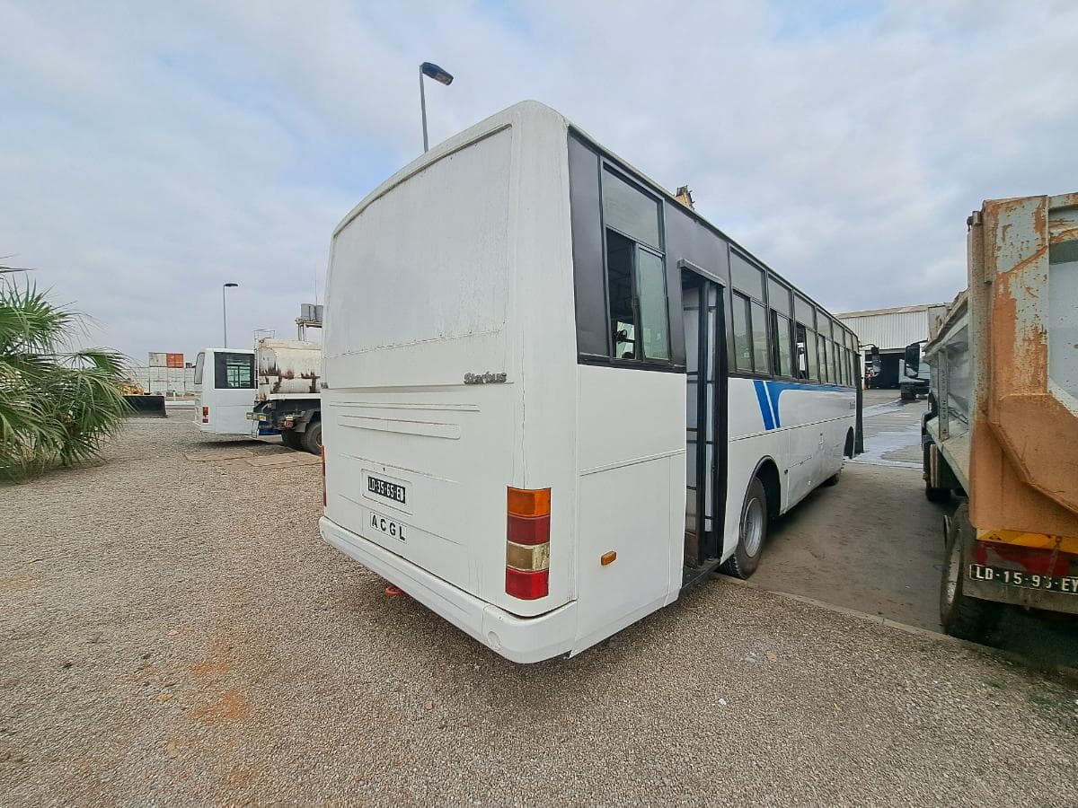 Autocarro TATA de 60 a 69 Lugares  · Viana — imagen 10
