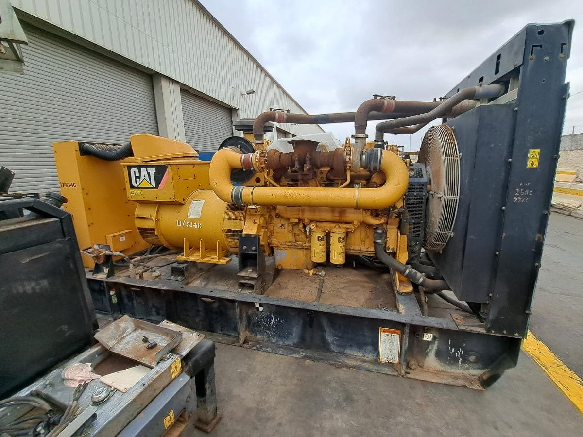 Grupo Eletrogéneo (500Kva) CATERPILLAR C18 · Viana — imagen 2