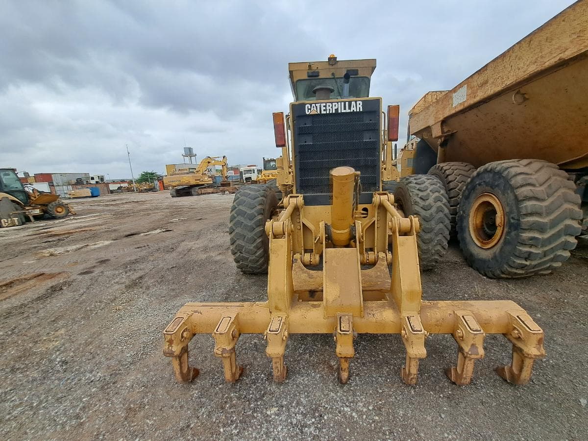 Motoniveladora CATERPILLAR · Viana — image 5