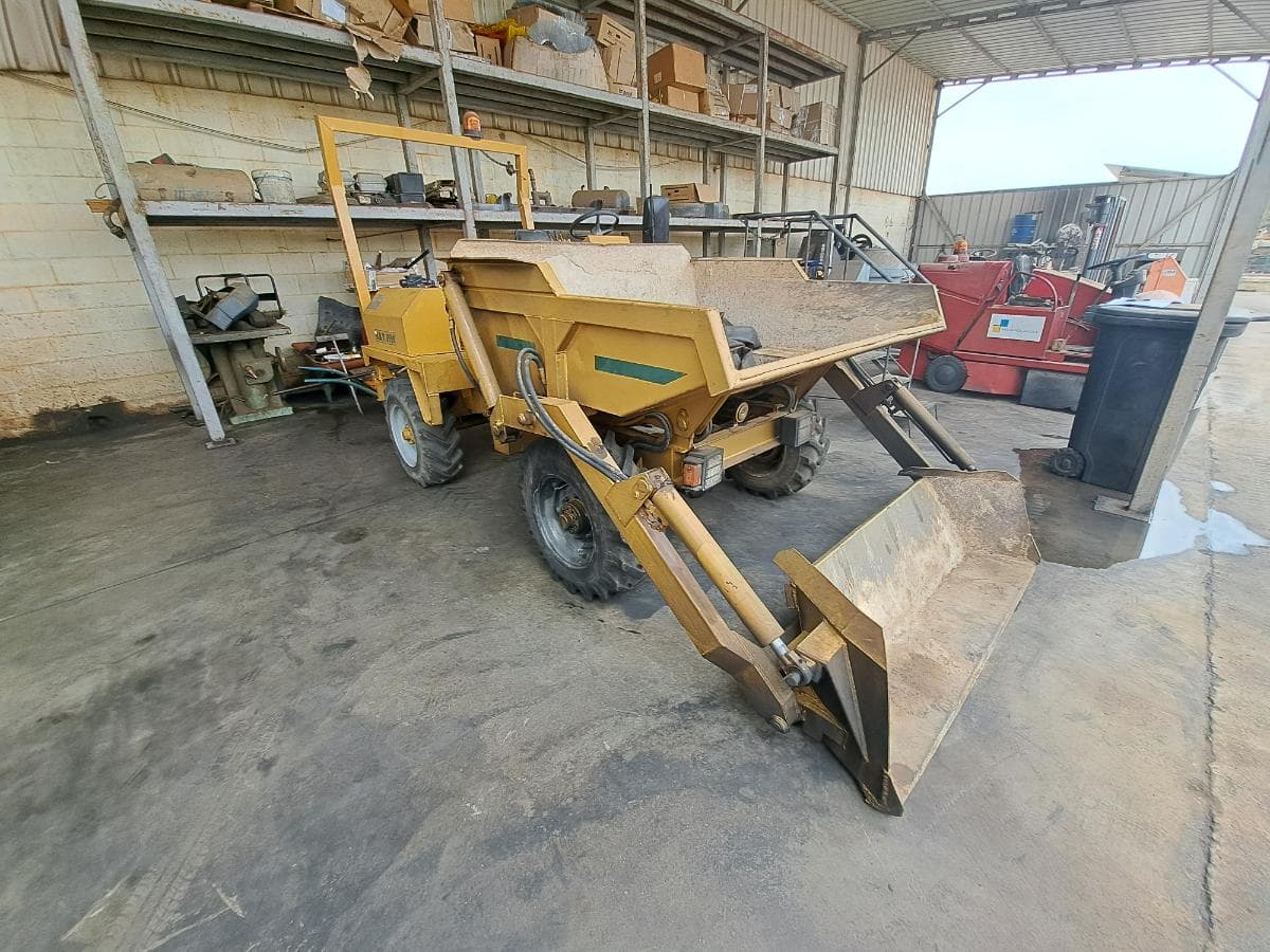 Dumper (4X4) ASTEL DV 2500/P · Viana