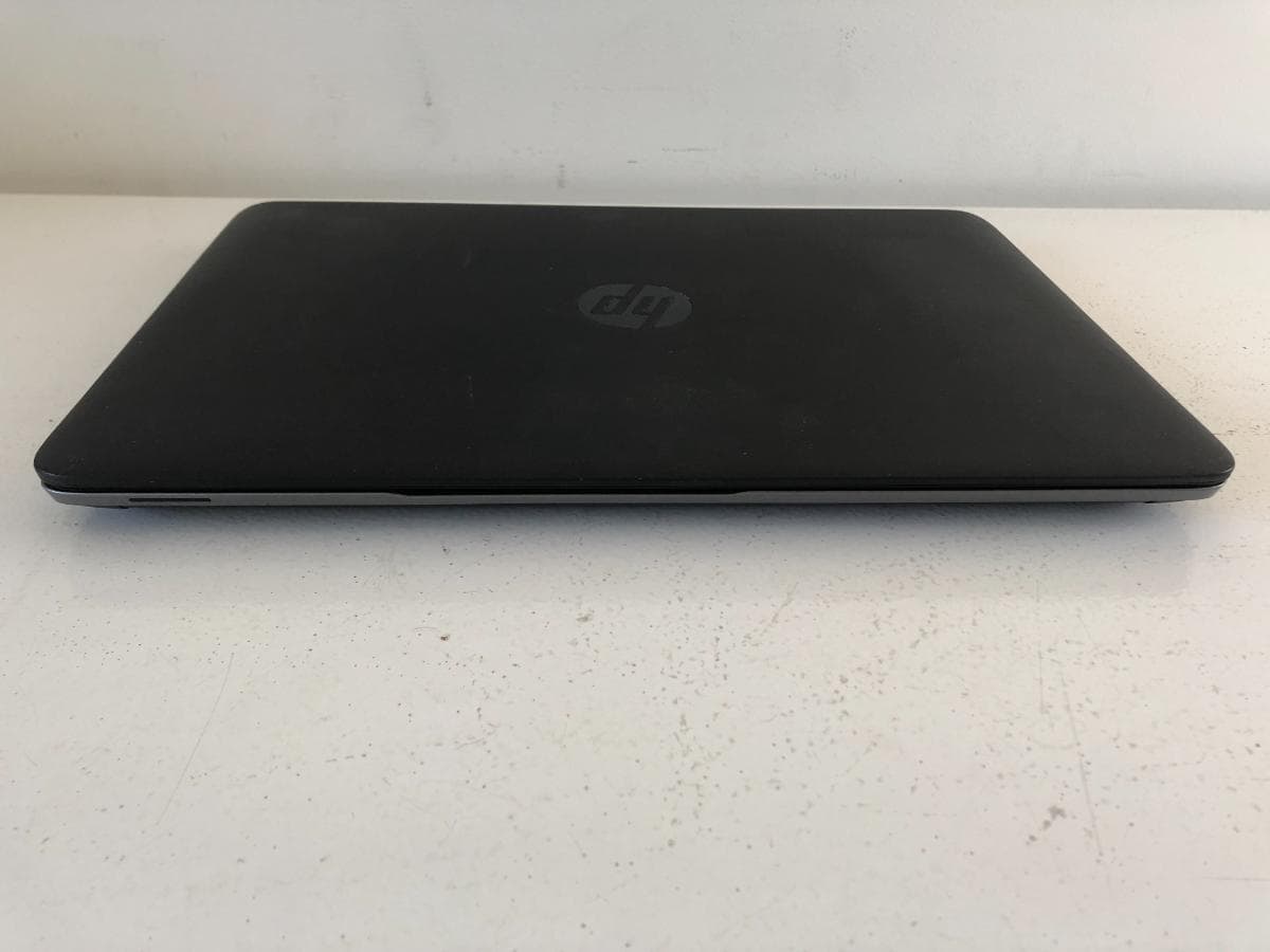 Portátil HP 840