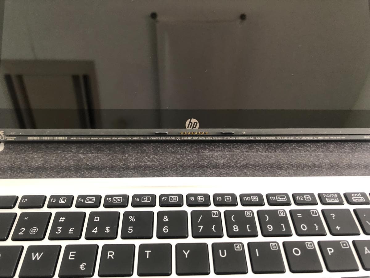 Portátil HP 1012 — image 11