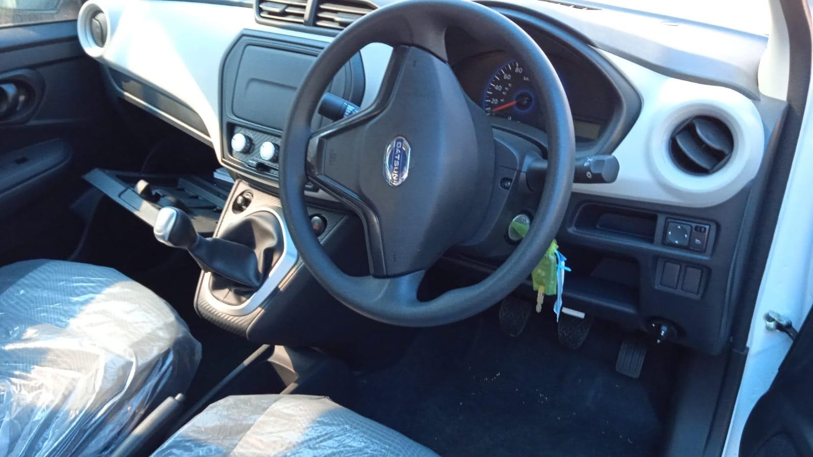 Datsun GO+ · — imagen 6