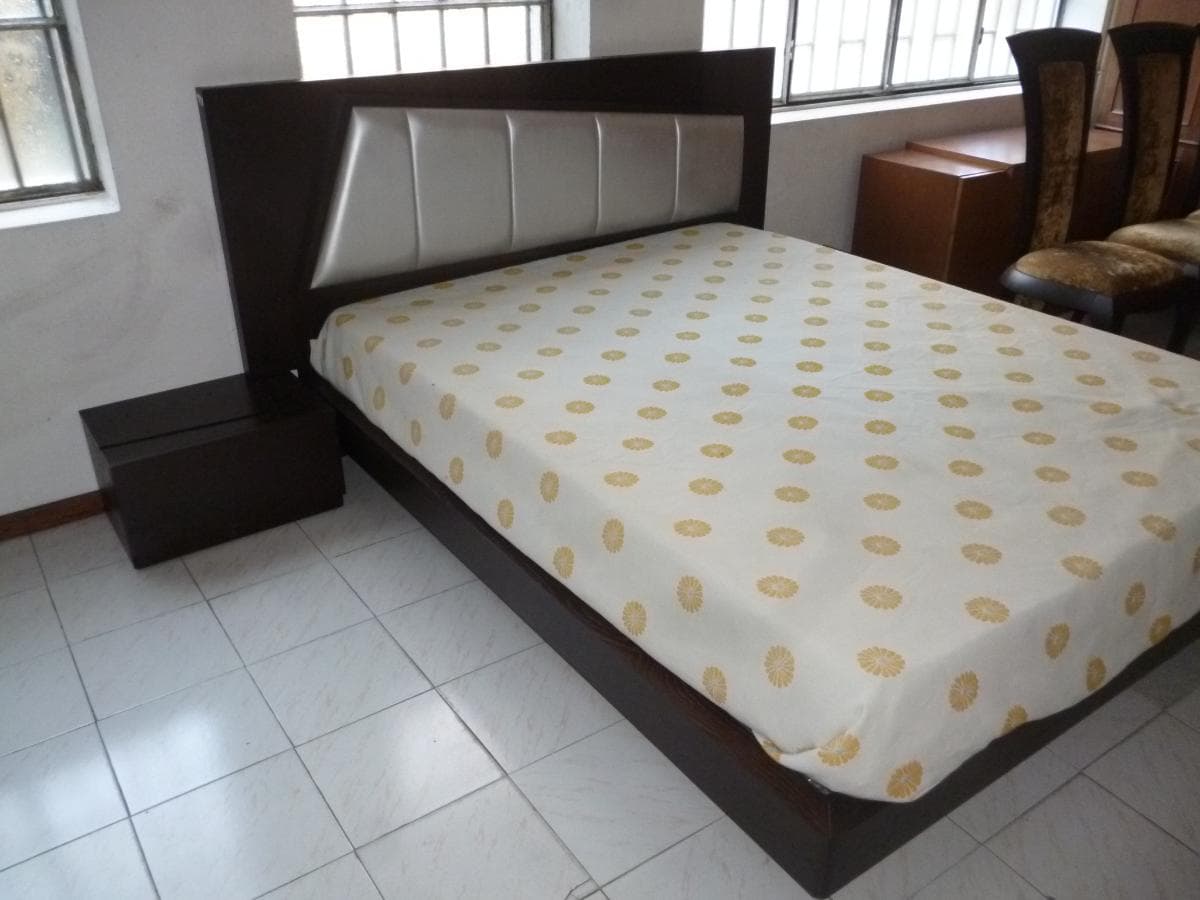 Cama de matrimonio — imagen 1