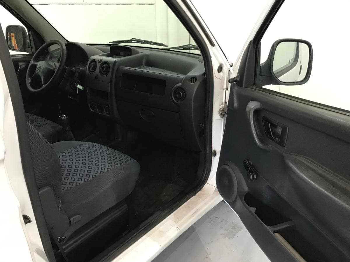 Citroën Berlingo 1.9D · Ano 2005 — imagem 30