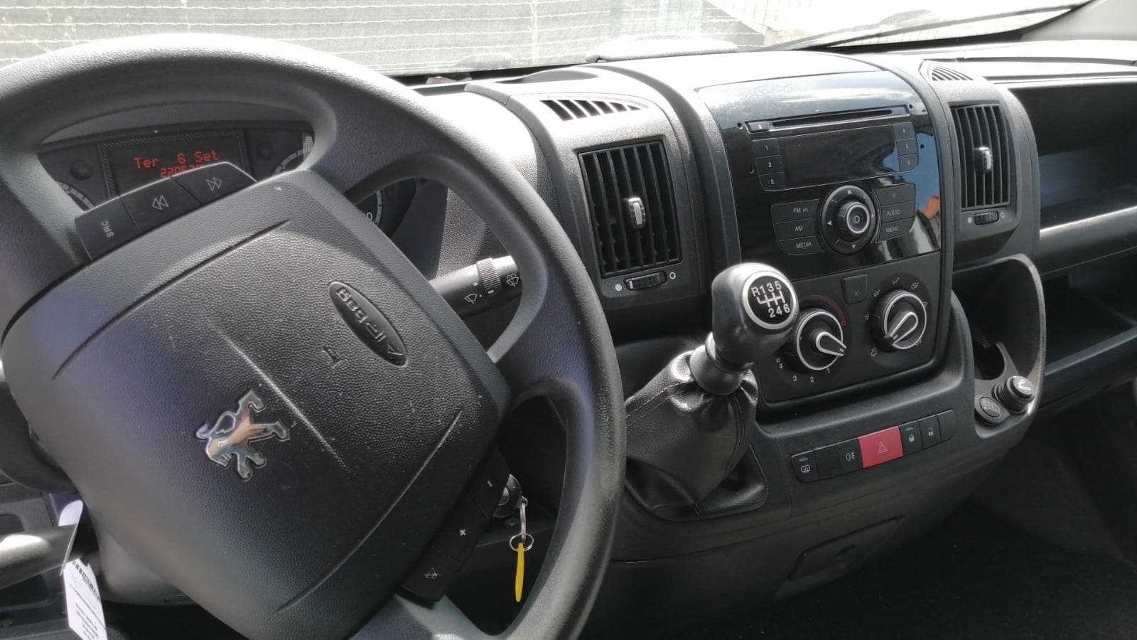 Peugeot Boxer — imagen 7