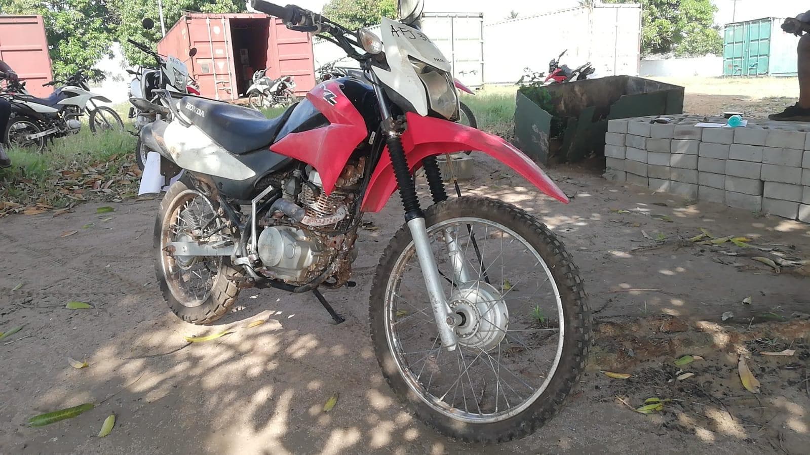 Motorizada de marca Honda XL 125 LEK · — imagen 3