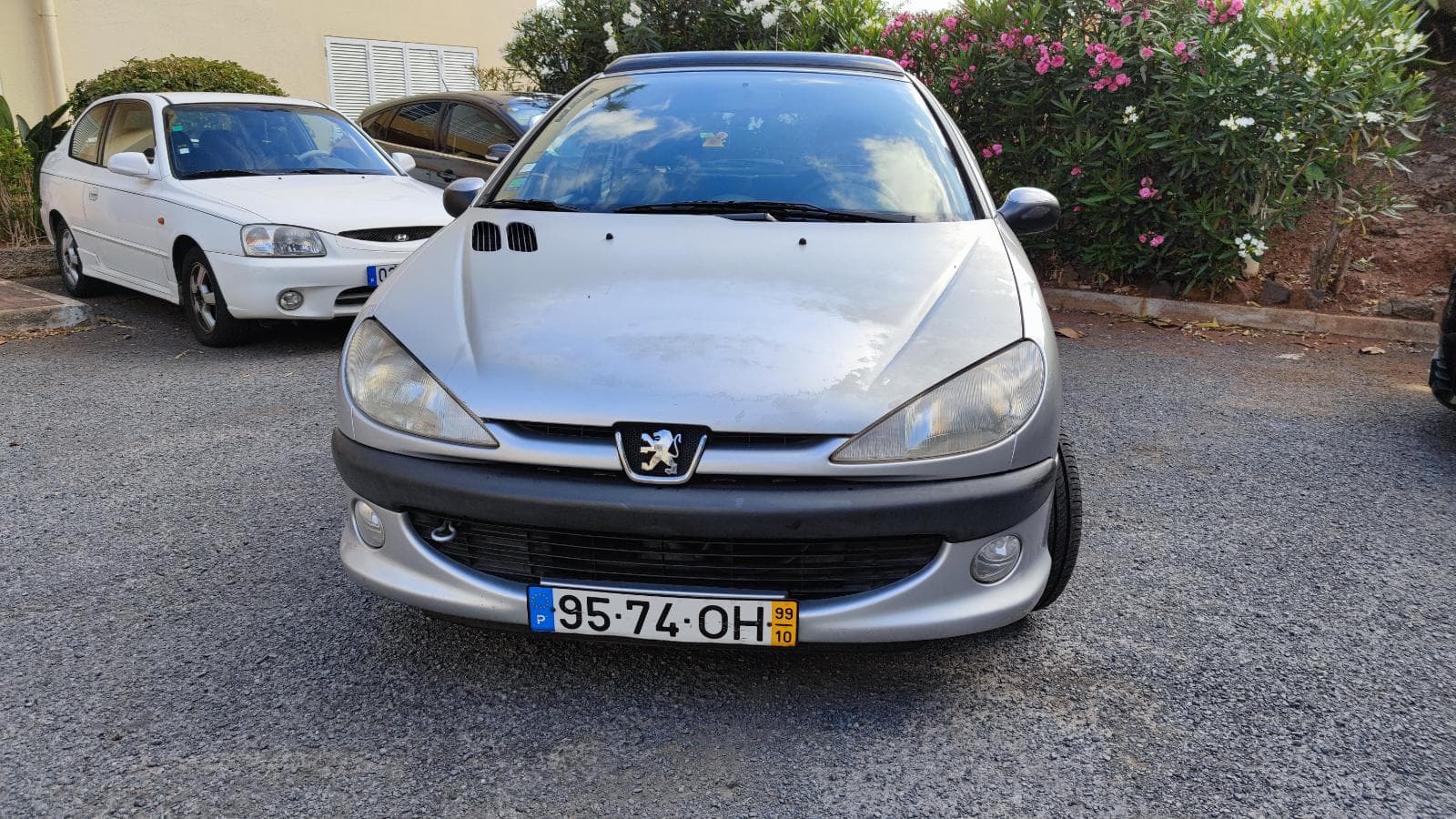 PEUGEOT 206 — imagen 1