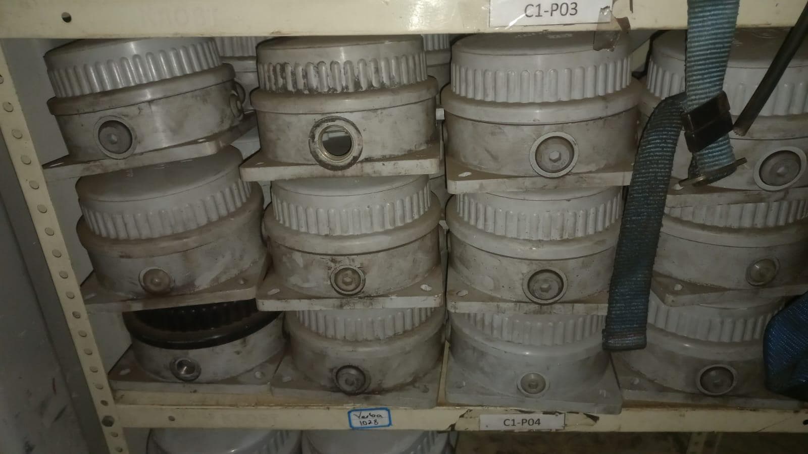 Armaduras de Candeeiros + Armaduras de Candeeiros + Armaduras de Candeeiros + Armaduras de Candeeiros + Perfís Metálicos L + Perfís Metálicos U + Diversos + Fichas + Bichas Pl2 plásticas + Transformadores de Corrente + Alicates grandes + Kit de Junção para Cabos + Fichas + Anilhas + Válvulas de encaixe + Cotovelos machos plasticos + CleanFit + Válvulas de Conexão + Niples + SuperLok + Grampos de Massa + Superlok fittings + HendiFit + Abraçadeiras Plásticas + HandiFit + Terminal de cabos CCG Iplus + Cabo de Rede + Circuit Breaker + Fitas inoxidáveis + Lâmpadas Florescentes Philips + Diversos + Glândulas de Compressão + Placas de montagem + Perfís Metálicos em L, parafucos e porcas + Cabo de rede + Arame Galvanizado + Peças metálicas + Parafusos com porcas em T + Buchas de Redução + Tubo Flexível + Cabo Eléctrico + Cabo Flexível + Armadura para Lampadas + Barras de junção + Diversos + Diversos parafusos com molas. + Armaduras Para Candeeiros + Rede para sombra + Cabo de Rede + Cabos de proteçao contra corrosão + Glandulas de Compressão + Glandulas de Compressão + Glandulas de Compressão + Glandulas de Compressão + Glandulas de Compressão + Glandulas de Compressão + Perfís metálicos + Glandulas de Compressão + Olofote + Diversos + Diversos + Diversos + Diversos + Rolos de cabos + Armaduras para Candeeiros + Porcas 10" + Glandulas de Compressão + Tampas de Condução + Diversos + Suporte de Condensador + Hanger Conp + Fichas + Programadores Siemens + Terminais + Cabo de Rede + Diversos + Diversos + Diversos + Corrente + Parafusos + Diversos + Glandulas de Compressão + Diversos + Glandulas de Compressão + Glandulas de Compressão + Grampos + Suportes Metálicos + Suportes metálicos + Diverso + Glandulas de Compressão + Olofotes + Armaduras para Lâmpadas + Rolos de Corrente + Diversos + Porcas + Olofotes + Diversos + Transmissor de Pressão + Peventores de Incêndio + Diversos + Diversos + Cabo Eléctrico + Diversos + Diversos + Digitor + Diversos + Connection + Diversos + Diversos + Censor + ROTHERBERGER 50-127mm 2"-5" OD + Diverso + Roda de medição + Contentor de 40P · — imagen 25