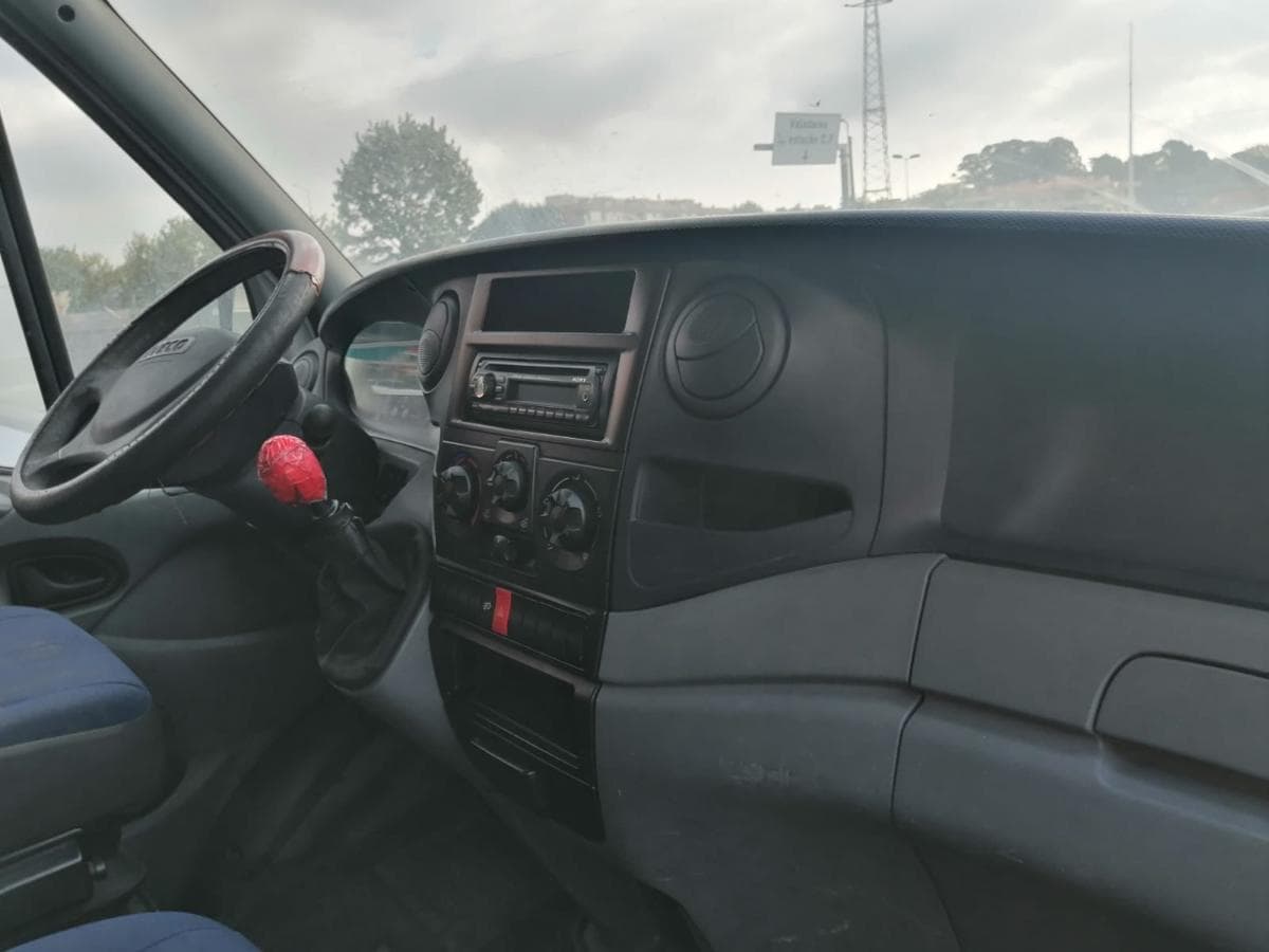 Iveco 35C75 — imagen 4