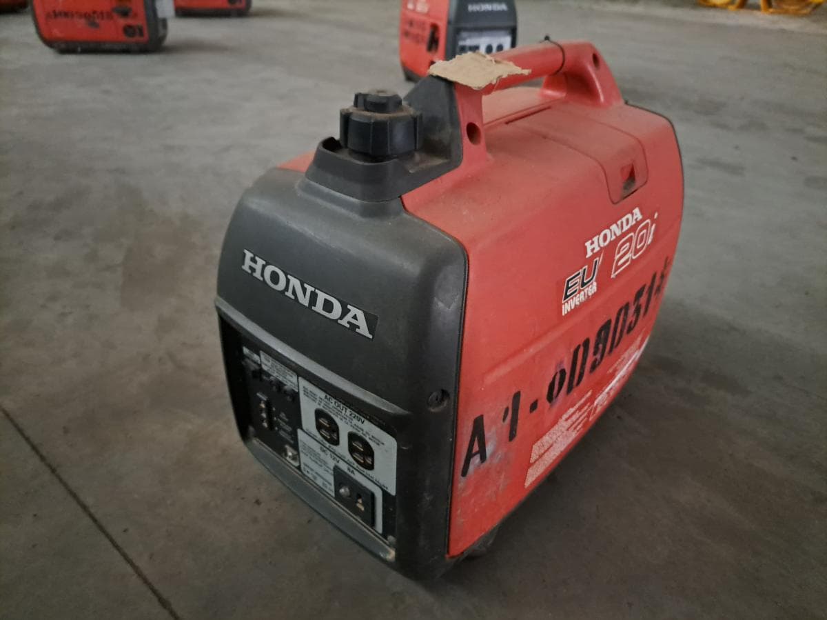 Gerador (2KVA) HONDA EU20 i · Viana — imagen 3