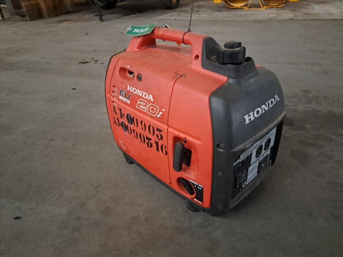 Gerador (2KVA) HONDA EU20 i · Viana — imagen 2