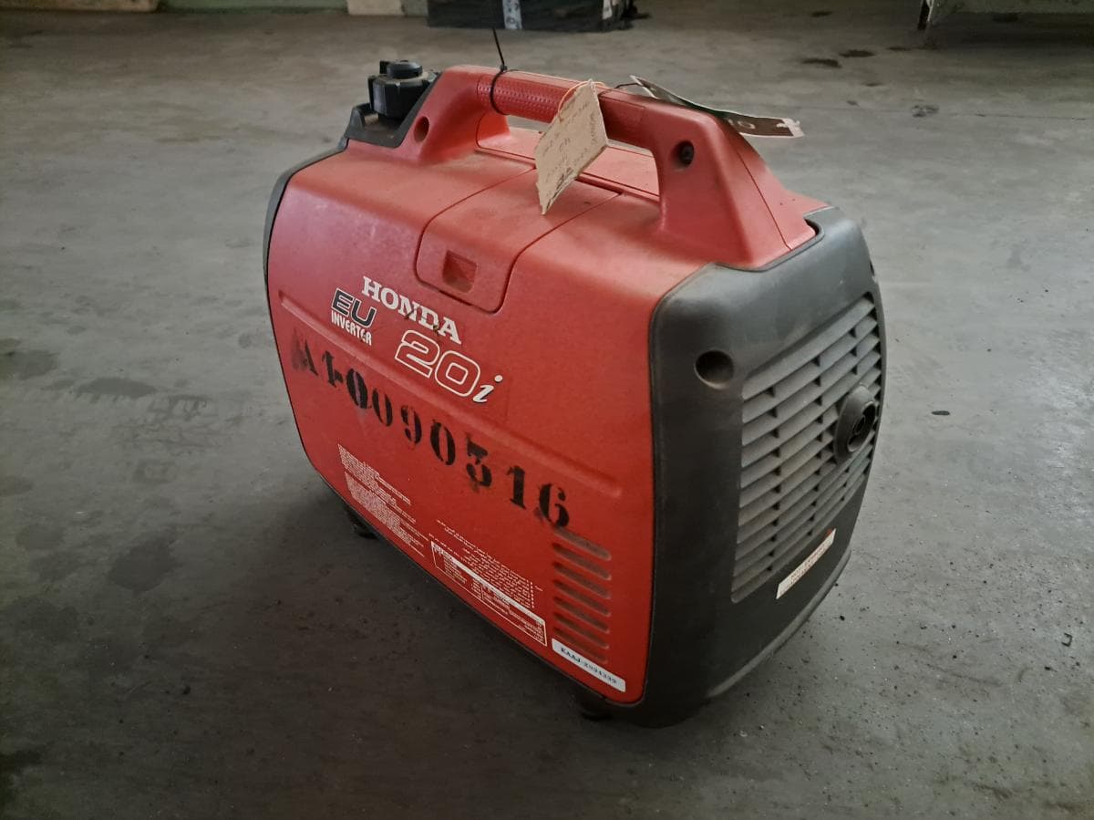 Gerador (2KVA) HONDA EU20 i · Viana — imagen 4