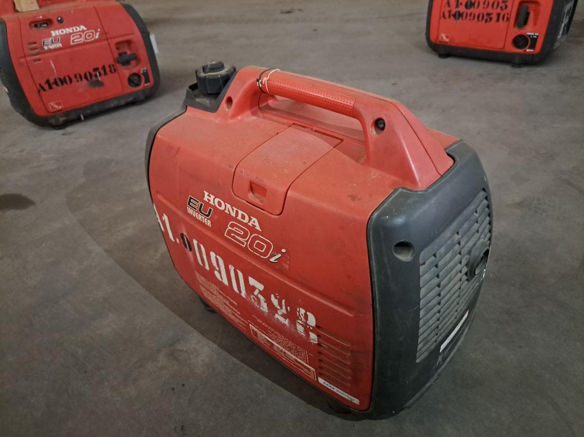 Gerador (2KVA) HONDA EU20 i · Viana — imagem 4