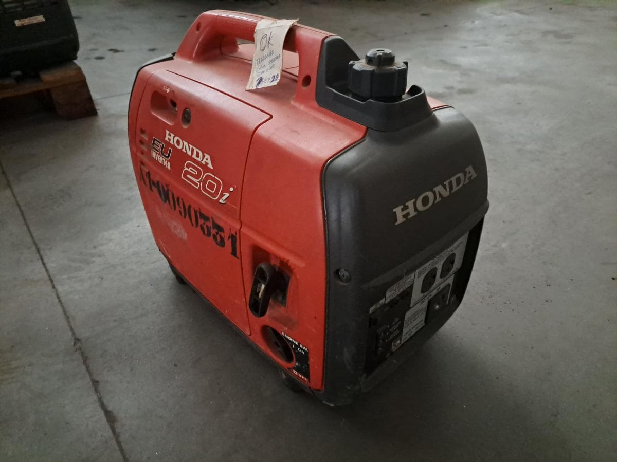 Gerador (2KVA) HONDA EU20 i · Viana — imagem 4