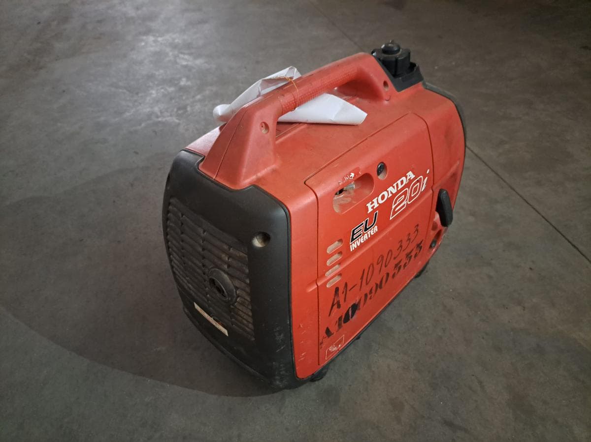 Gerador (2KVA) HONDA EU20 i · Viana — imagen 4