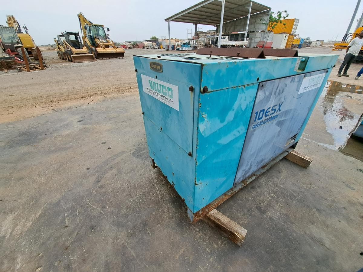 Gerador (8kva) DENYO DCA10 ESX · Viana — imagem 3