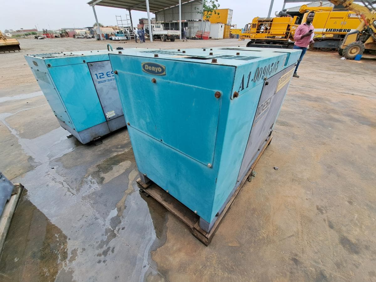 Gerador (8kva) DENYO DCA10 ESX · Viana — imagem 2
