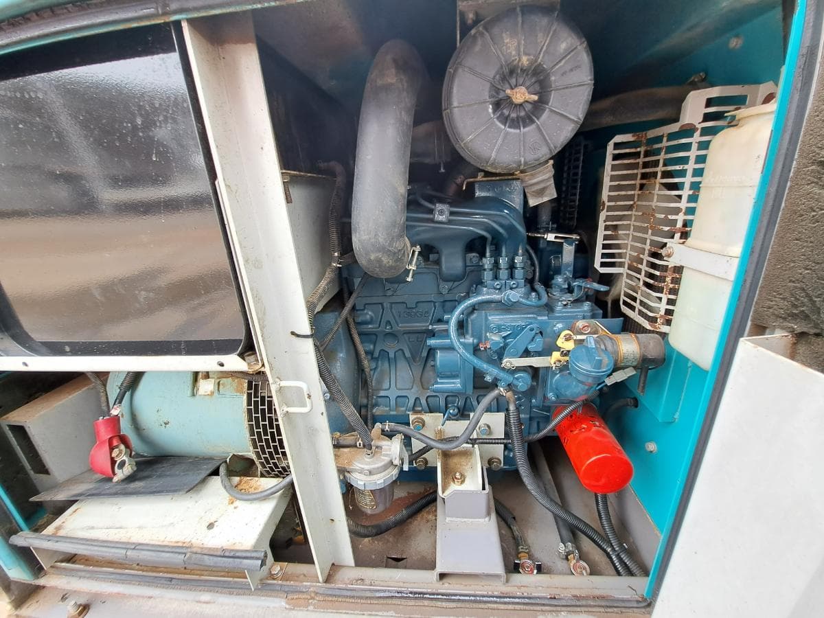 Gerador (8kva) DENYO DCA10 ESX · Viana — imagem 3