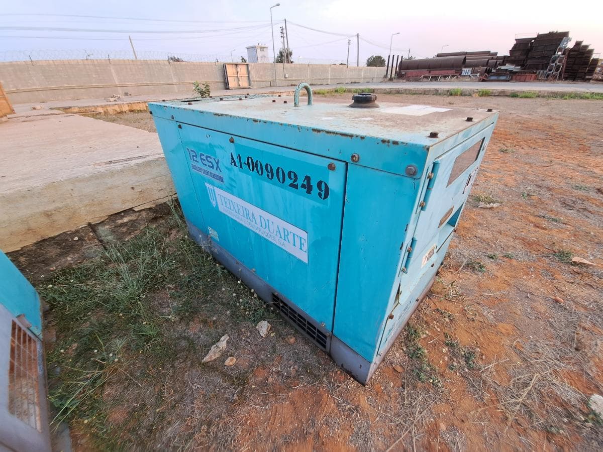 Gerador (10,5KVA) DENYO TLG12 ESX · Viana — imagem 2