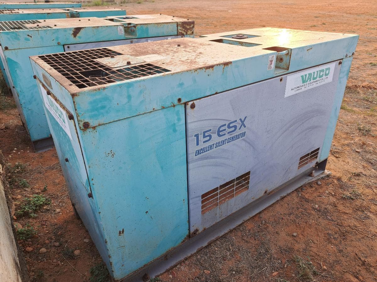 Gerador (13kva) DENYO DCA15 ESX · Viana — imagem 5