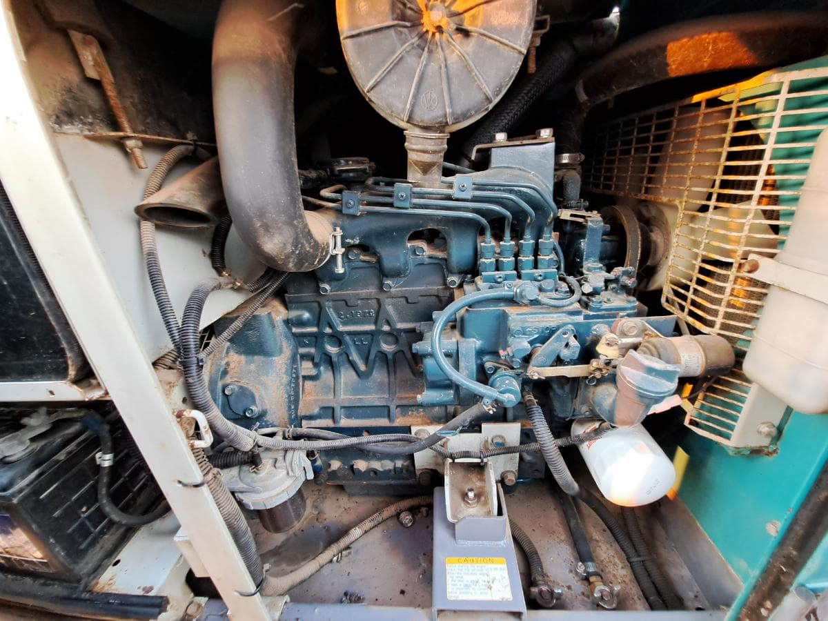 Gerador (13kva) DENYO DCA15 ESX · Viana — imagem 4