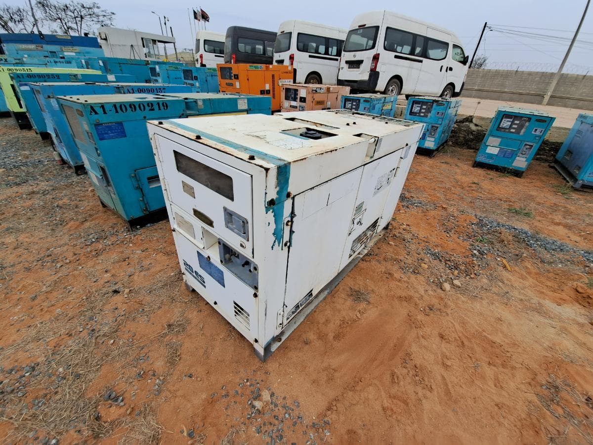 Generador (17KVA) DENYO DCA20 ESK · Viana — imagen 3
