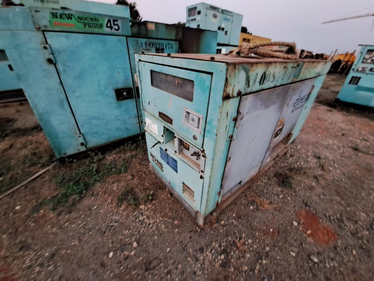 Gerador (17KVA) DENYO DCA20 ESK · Viana — imagem 4