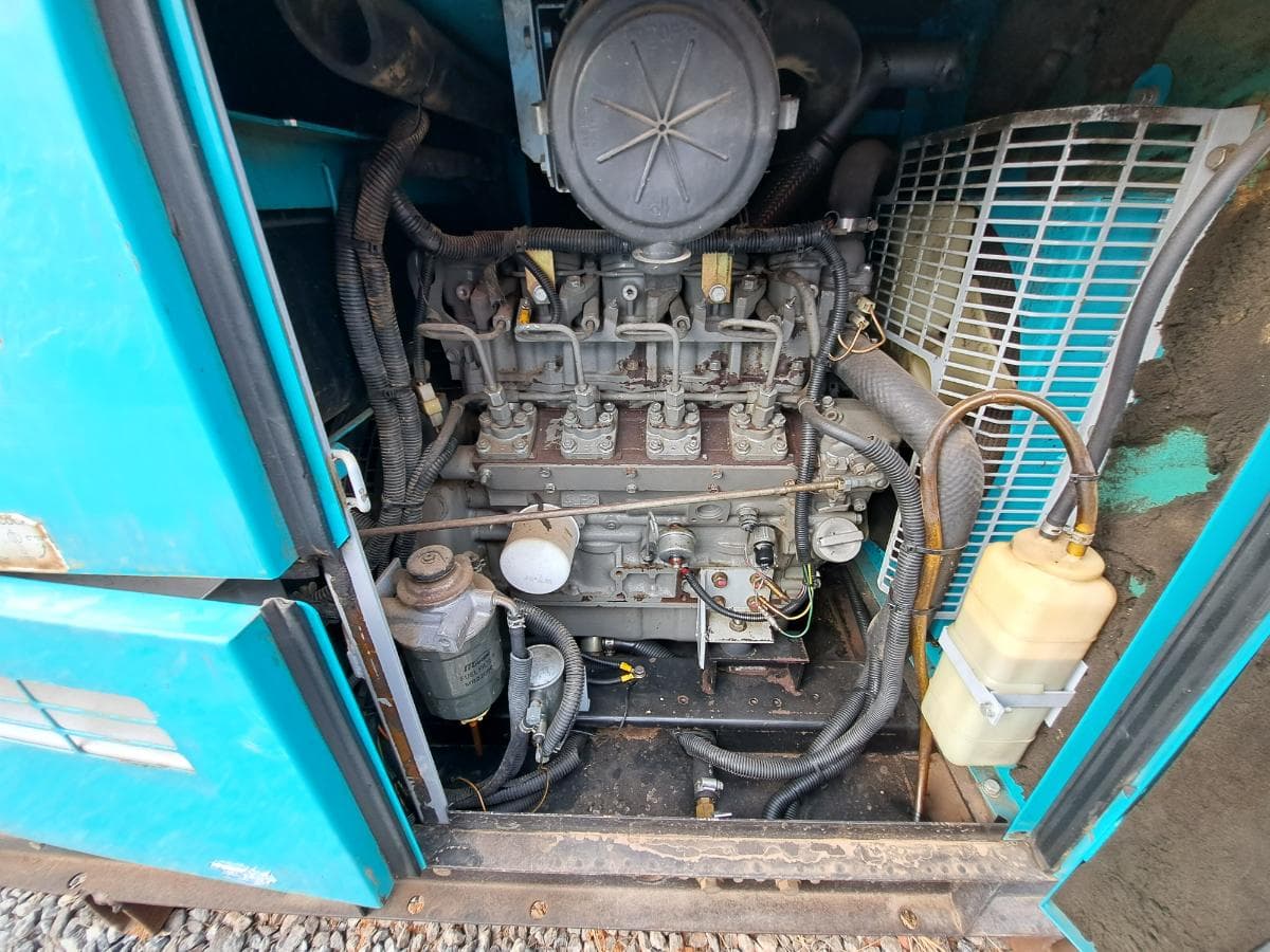 Gerador (20KVA) DENYO DCA25 ESI · Viana — imagen 2