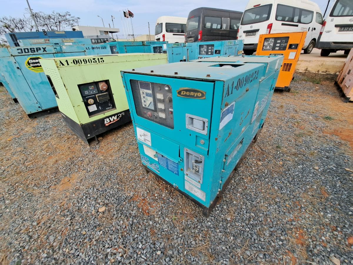 Gerador (20KVA) DENYO DCA25 ESI · Viana — imagen 6
