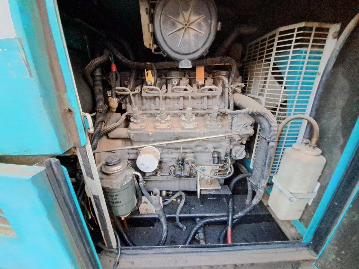 Gerador (20KVA) DENYO DCA25 ESI · Viana — imagen 4