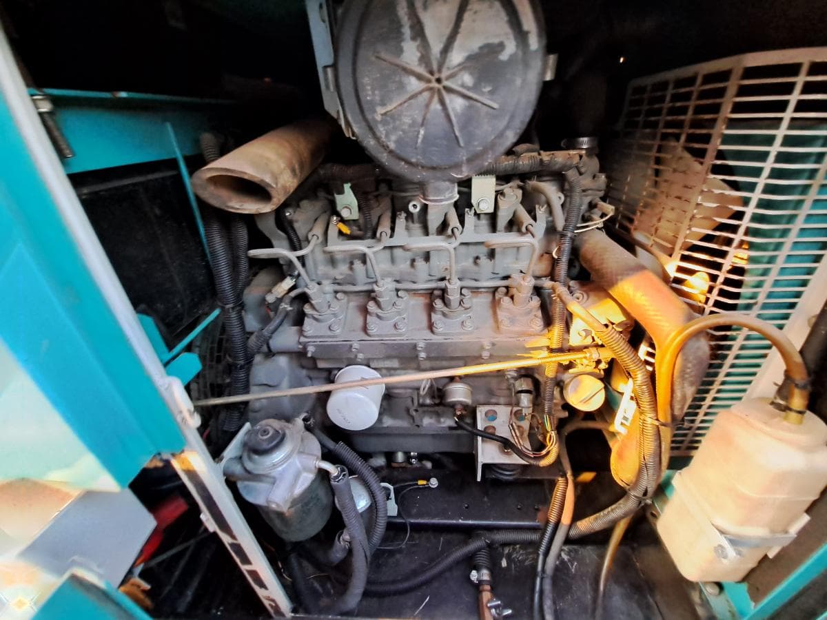 Gerador (20KVA) DENYO DCA25 ESI · Viana — imagen 5
