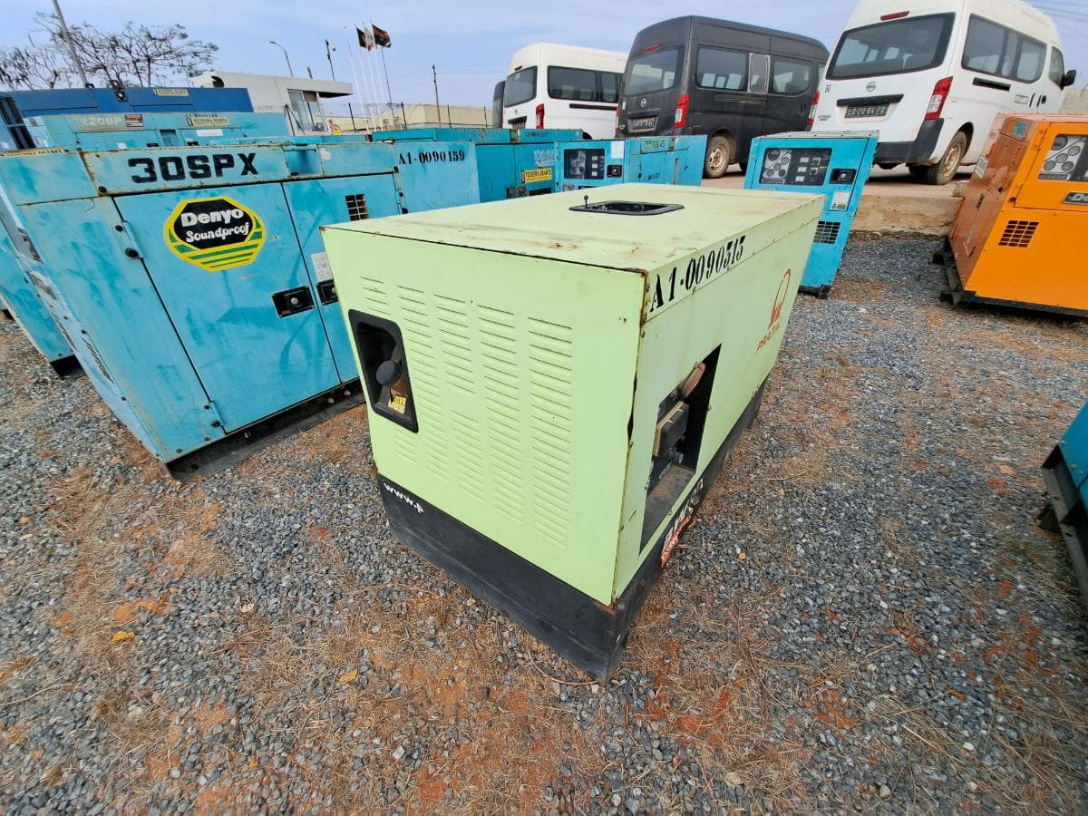 Gerador (20KVA) PRAMAC GBW 22Y · Viana — imagen 2