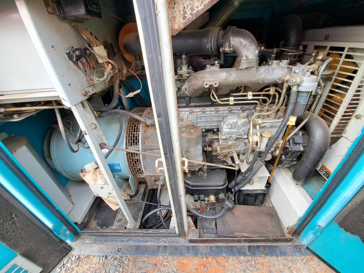 Gerador (24KVA) DENYO DCA30 SPX · Viana — imagen 2