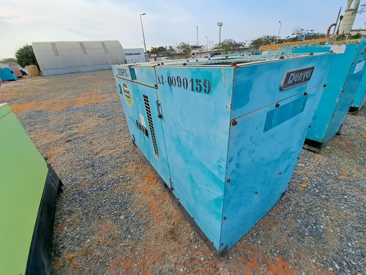 Gerador (24KVA) DENYO DCA30 SPX · Viana — imagen 3