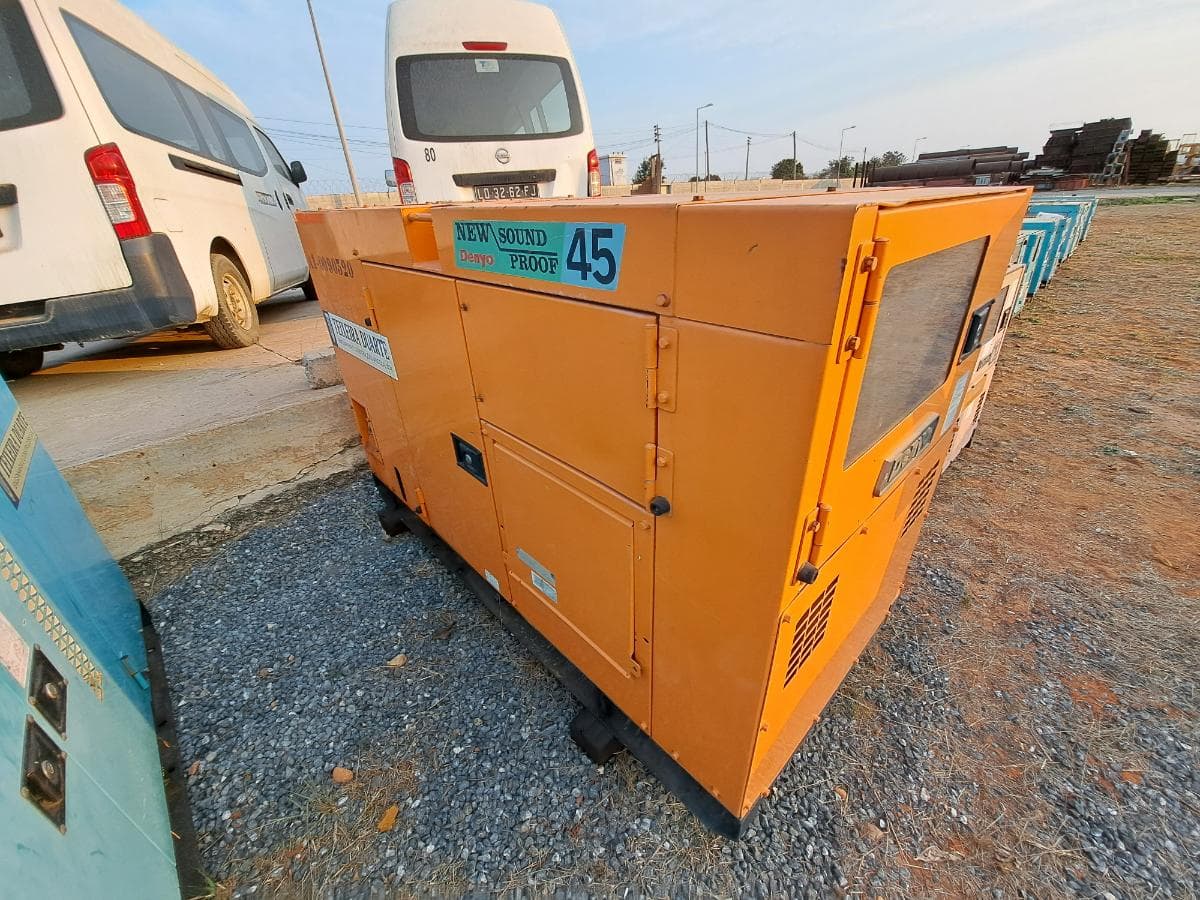 Gerador (37KVA) DENYO DCA45 SPI · Viana — imagem 5