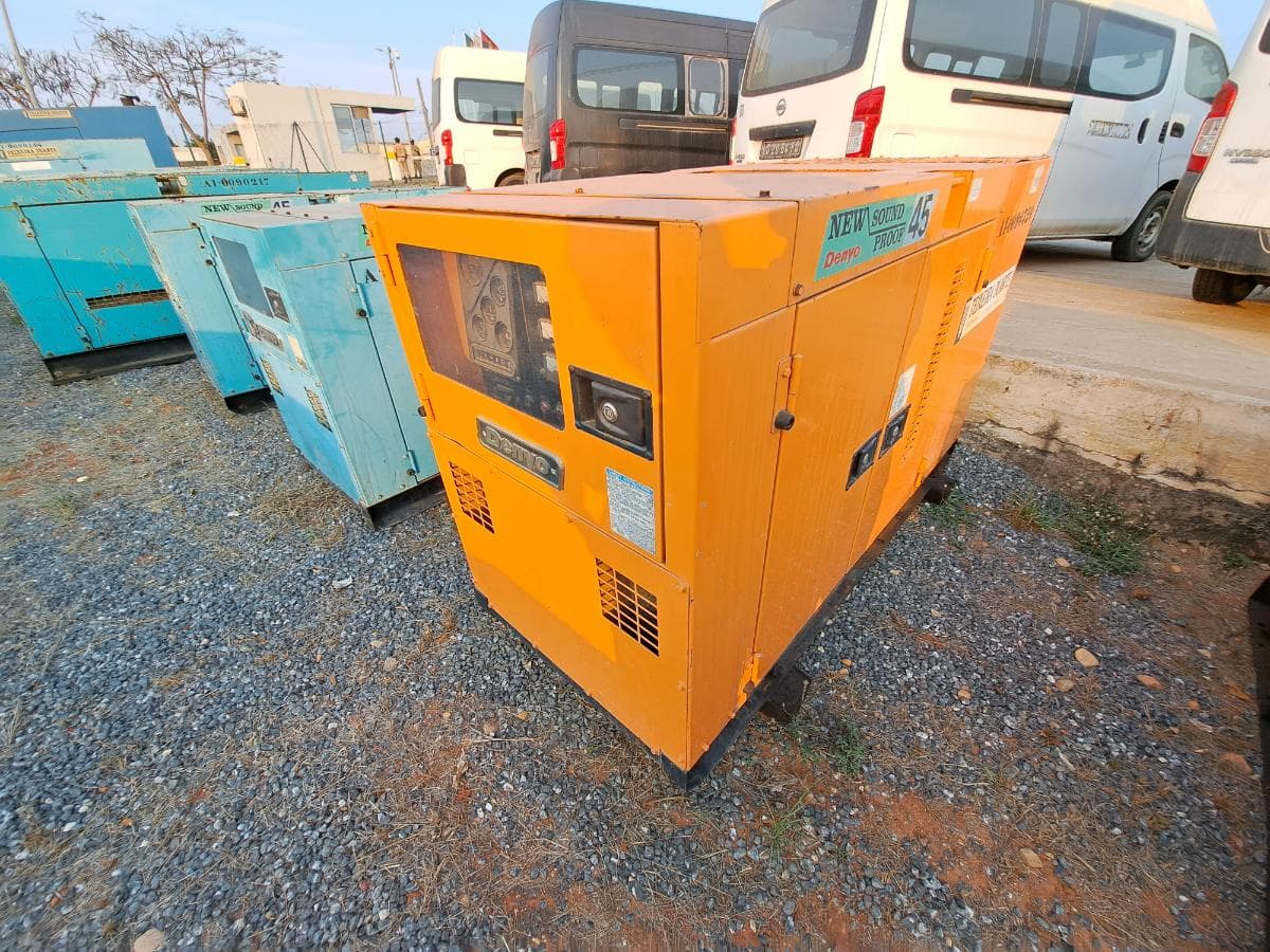 Gerador (37KVA) DENYO DCA45 SPI · Viana — imagem 3