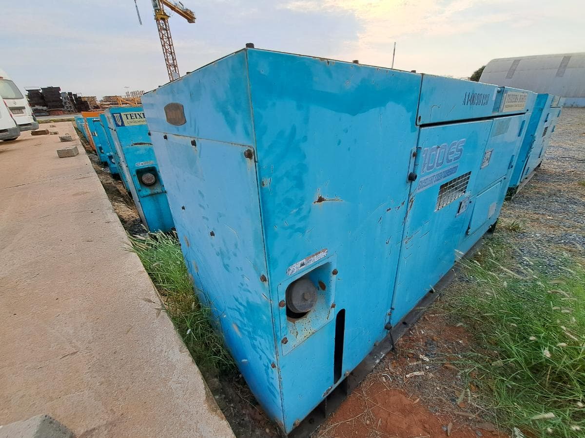 Gerador (80KVA) DENYO DCA100 ESI · Viana — imagen 2