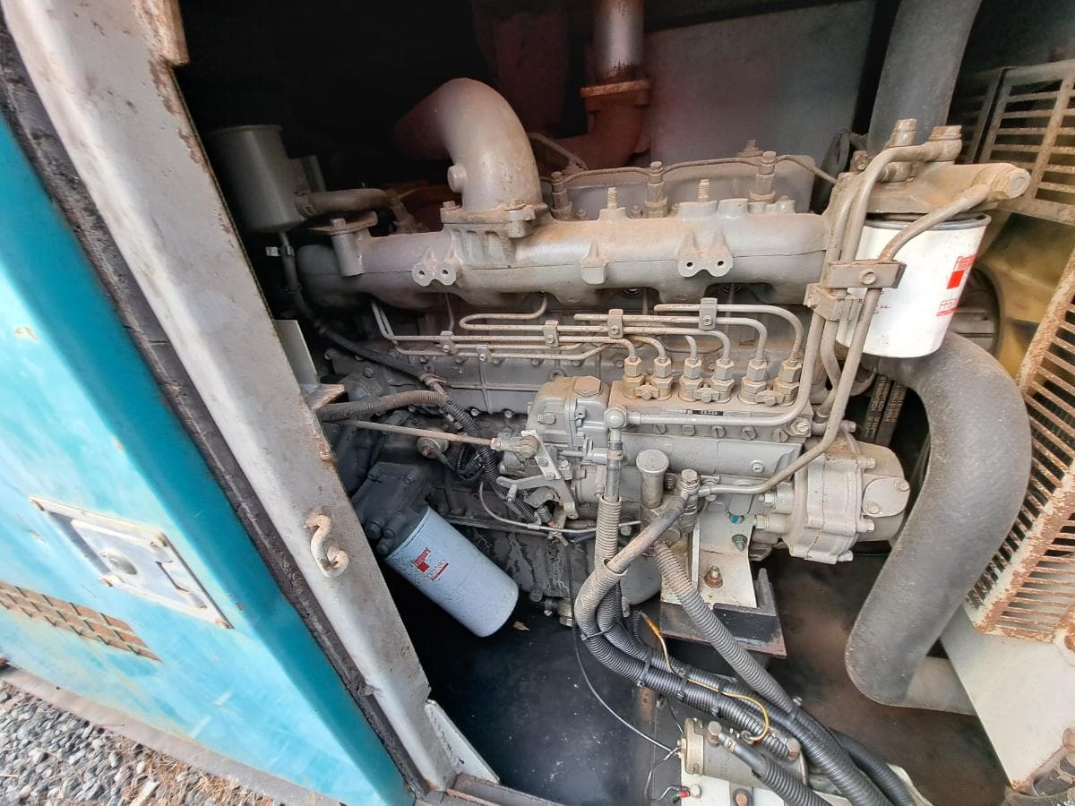 Gerador (80KVA) DENYO DCA100 ESI · Viana — imagen 2