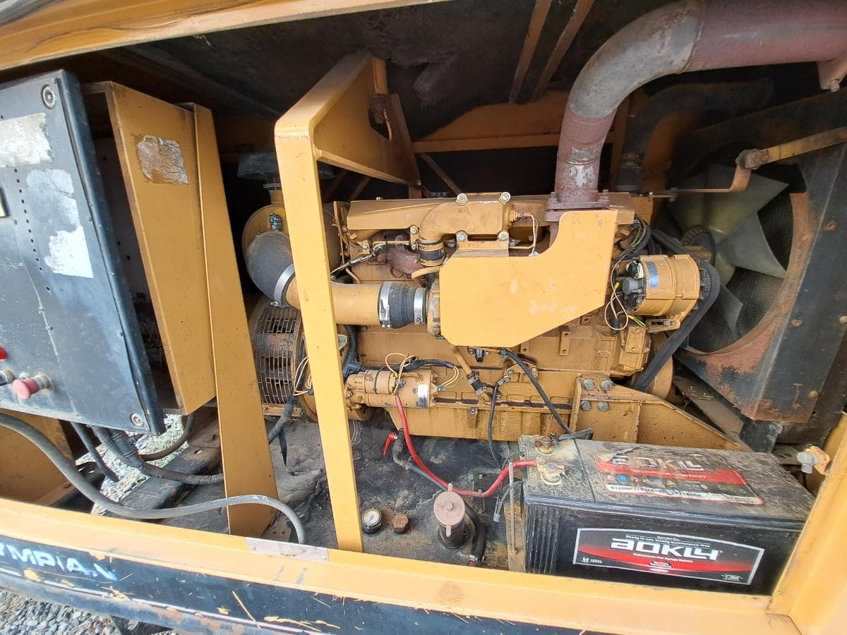 Gerador (110KVA) OLYMPIAN GE 110 · Viana — imagen 2