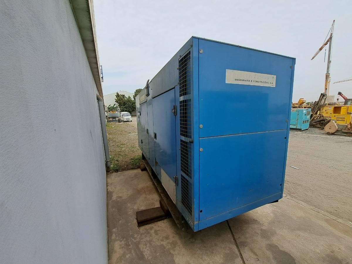 Gerador (275KVA) VOLVO SDMO V275K · Viana — image 6