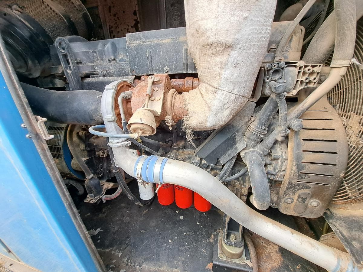Gerador (300KVA) VOLVO SDMO V330K · Viana — imagen 5