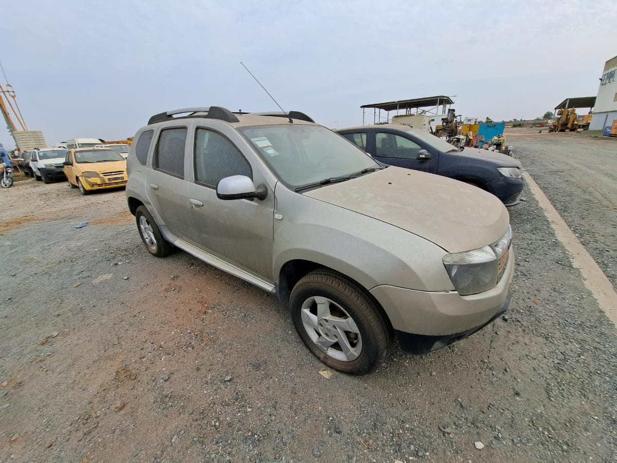 RENAULT DUSTER 4x4 1.6 · Viana — imagem 3