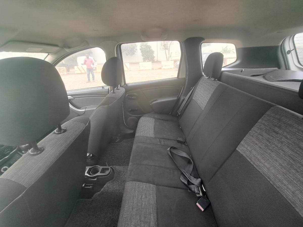 RENAULT DUSTER 4x4 1.6 · Viana — image 7