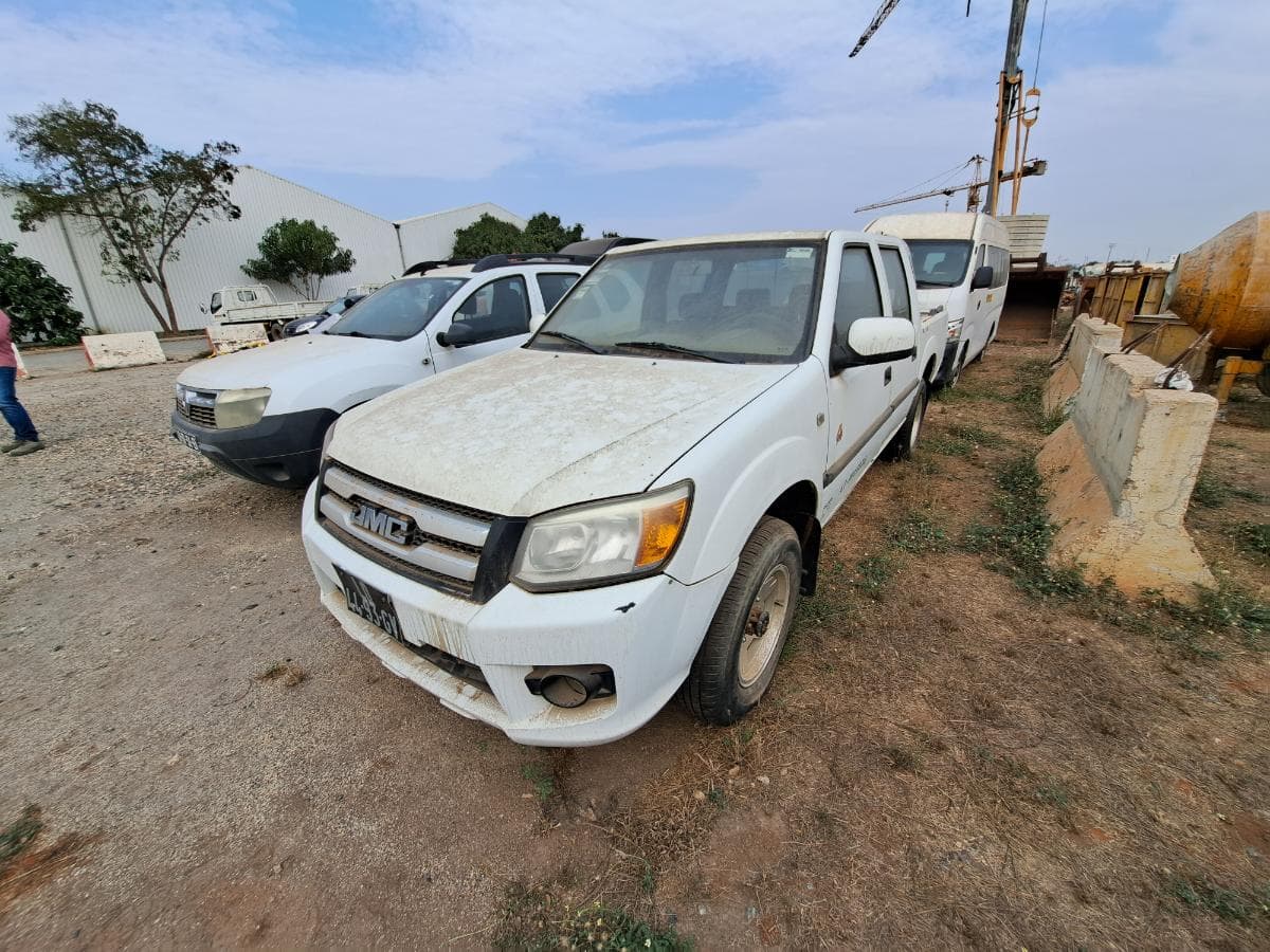 Pick-up JMC BOARDING 4x4 D/C BA · Viana