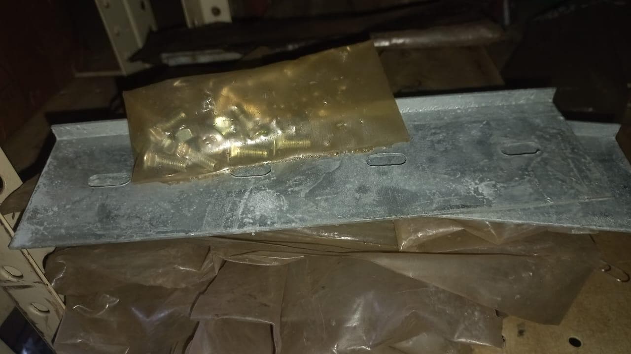 Armaduras de Candeeiros + Armaduras de Candeeiros + Armaduras de Candeeiros + Armaduras de Candeeiros + Perfís Metálicos L + Perfís Metálicos U + Diversos + Fichas + Bichas Pl2 plásticas + Transformadores de Corrente + Alicates grandes + Kit de Junção para Cabos + Fichas + Anilhas + Válvulas de encaixe + Cotovelos machos plasticos + CleanFit + Válvulas de Conexão + Niples + SuperLok + Grampos de Massa + Superlok fittings + HendiFit + Abraçadeiras Plásticas + HandiFit + Terminal de cabos CCG Iplus + Cabo de Rede + Circuit Breaker + Fitas inoxidáveis + Lâmpadas Florescentes Philips + Diversos + Glândulas de Compressão + Placas de montagem + Perfís Metálicos em L, parafucos e porcas + Cabo de rede + Arame Galvanizado + Peças metálicas + Parafusos com porcas em T + Buchas de Redução + Tubo Flexível + Cabo Eléctrico + Cabo Flexível + Armadura para Lampadas + Barras de junção + Diversos + Diversos parafusos com molas. + Armaduras Para Candeeiros + Rede para sombra + Cabo de Rede + Cabos de proteçao contra corrosão + Glandulas de Compressão + Glandulas de Compressão + Glandulas de Compressão + Glandulas de Compressão + Glandulas de Compressão + Glandulas de Compressão + Perfís metálicos + Glandulas de Compressão + Olofote + Diversos + Diversos + Diversos + Diversos + Rolos de cabos + Armaduras para Candeeiros + Porcas 10" + Glandulas de Compressão + Tampas de Condução + Diversos + Suporte de Condensador + Hanger Conp + Fichas + Programadores Siemens + Terminais + Cabo de Rede + Diversos + Diversos + Diversos + Corrente + Parafusos + Diversos + Glandulas de Compressão + Diversos + Glandulas de Compressão + Glandulas de Compressão + Grampos + Suportes Metálicos + Suportes metálicos + Diverso + Glandulas de Compressão + Olofotes + Armaduras para Lâmpadas + Rolos de Corrente + Diversos + Porcas + Olofotes + Diversos + Transmissor de Pressão + Peventores de Incêndio + Diversos + Diversos + Cabo Eléctrico + Diversos + Diversos + Digitor + Diversos + Connection + Diversos + Diversos + Censor + ROTHERBERGER 50-127mm 2"-5" OD + Diverso + Roda de medição + Contentor de 40P · — imagen 56