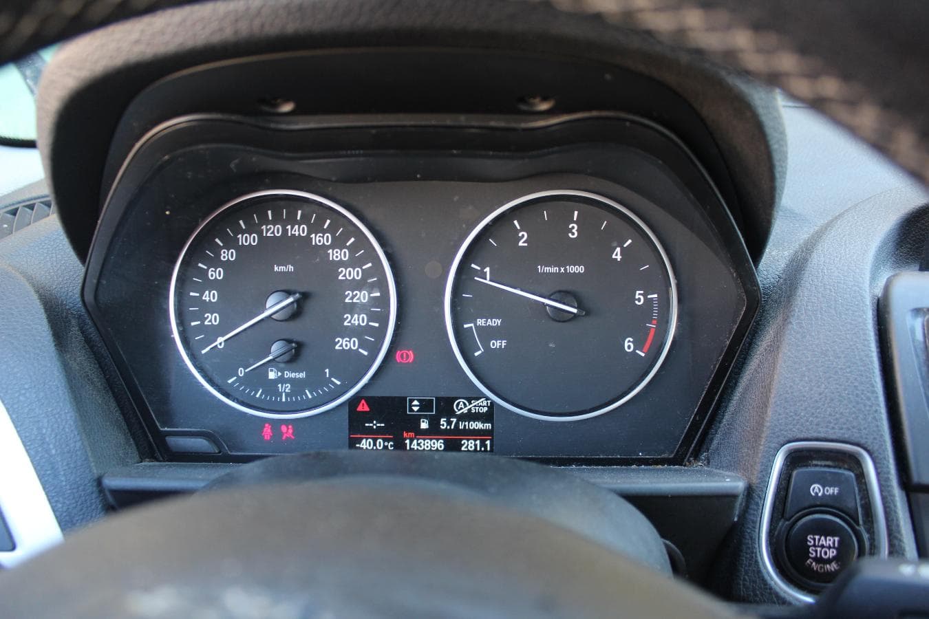 BMW 116D · Ano 2014 — imagen 14