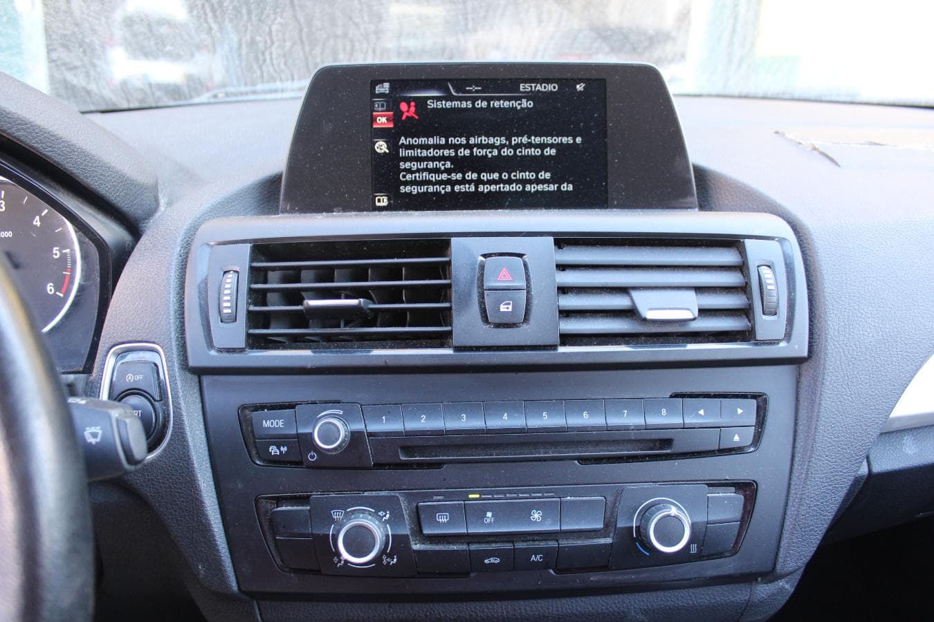 BMW 116D · Ano 2014 — imagen 15